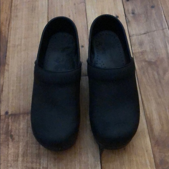 Dansko Shoes - Picture 4 of 6